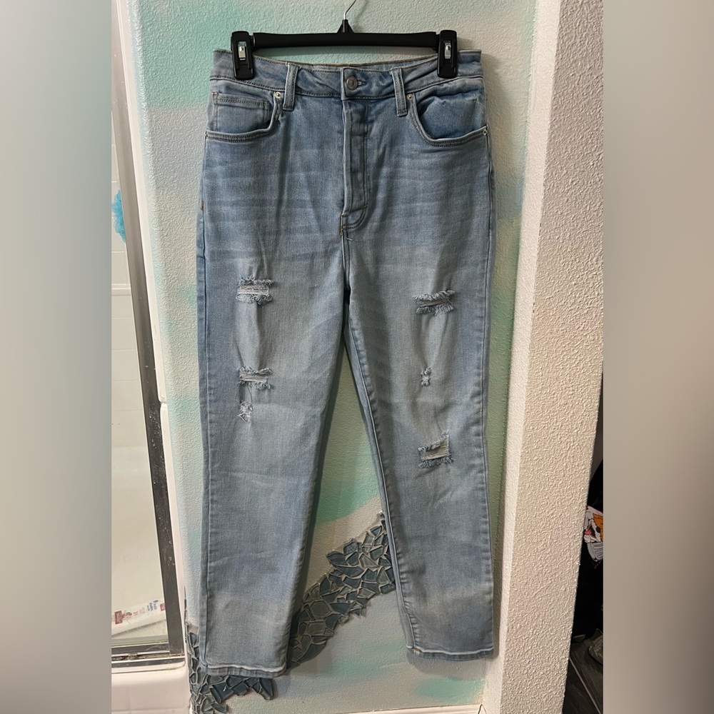 Forever 21 Light Wash Distressed Skinny Jeans
